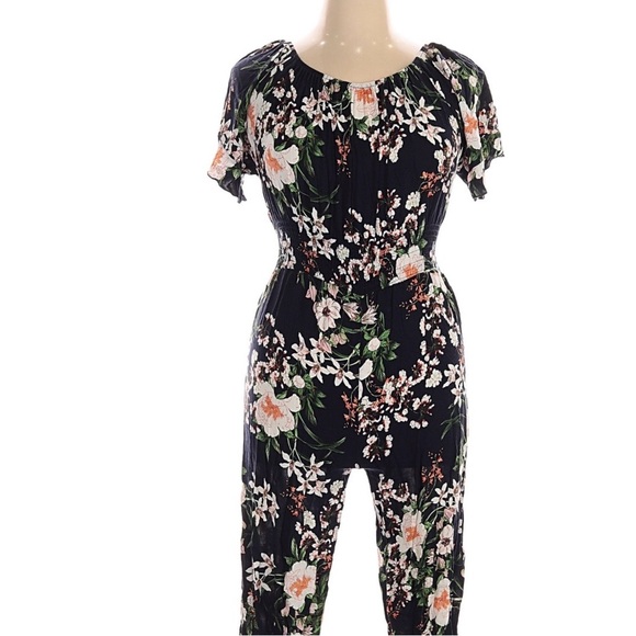 Kindred Pants - Kindred Anthropologie Womens Jumpsuit Size S Black Floral Wide Leg Casual Travel